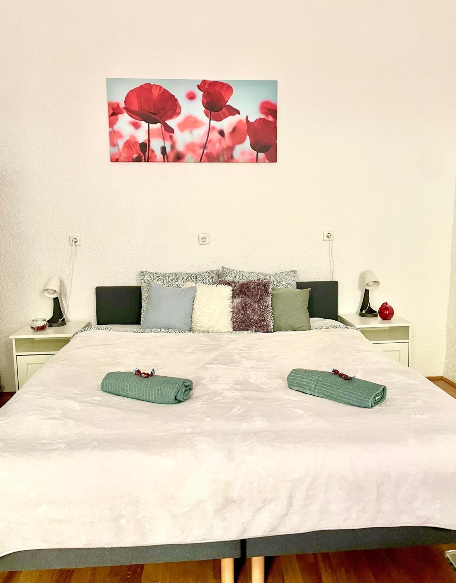 Very Warm Home With Big Bed Near New York Cafe Budapesta Exterior foto